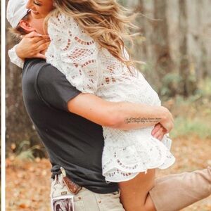 🎉A Stylish gorgeous high neck lantern sleeves and lace embroidery mini dress